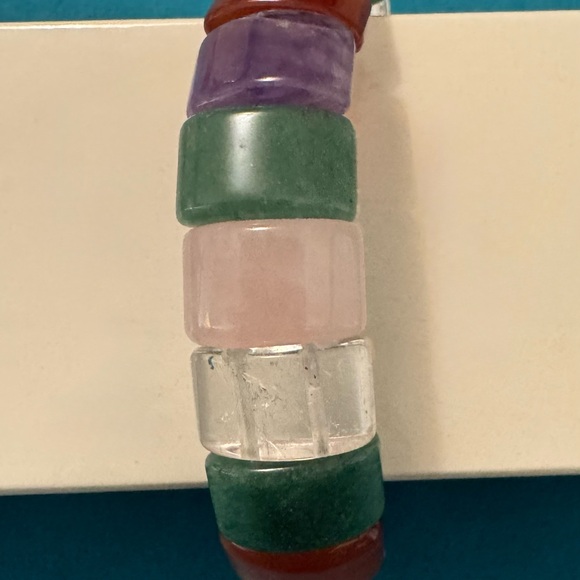 *5 for $20; Green and Red Stone Bracelet with Elastic Design - Picture 2 of 3